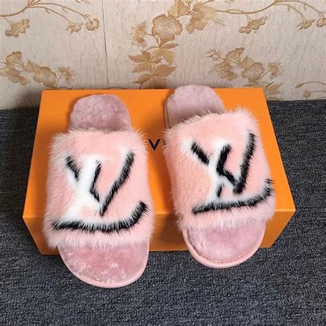 lv fur slides